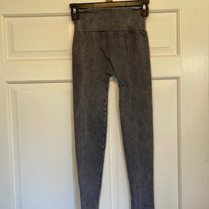 Nikibiki blue stonewashed look leggings
